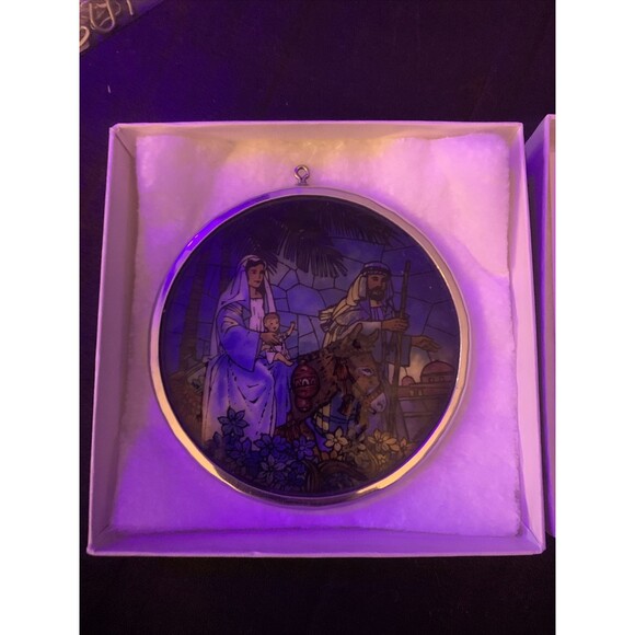Glassmasters STAINED GLASS & PEWTER- The Flight Into Egypt - Christmas Ornaments - Picture 5 of 5